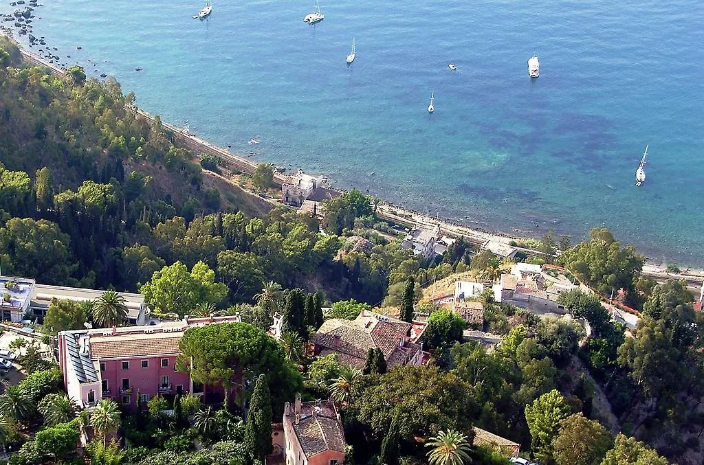 Villa Schuler Taormina Center Garden Suite In Self-Catering
